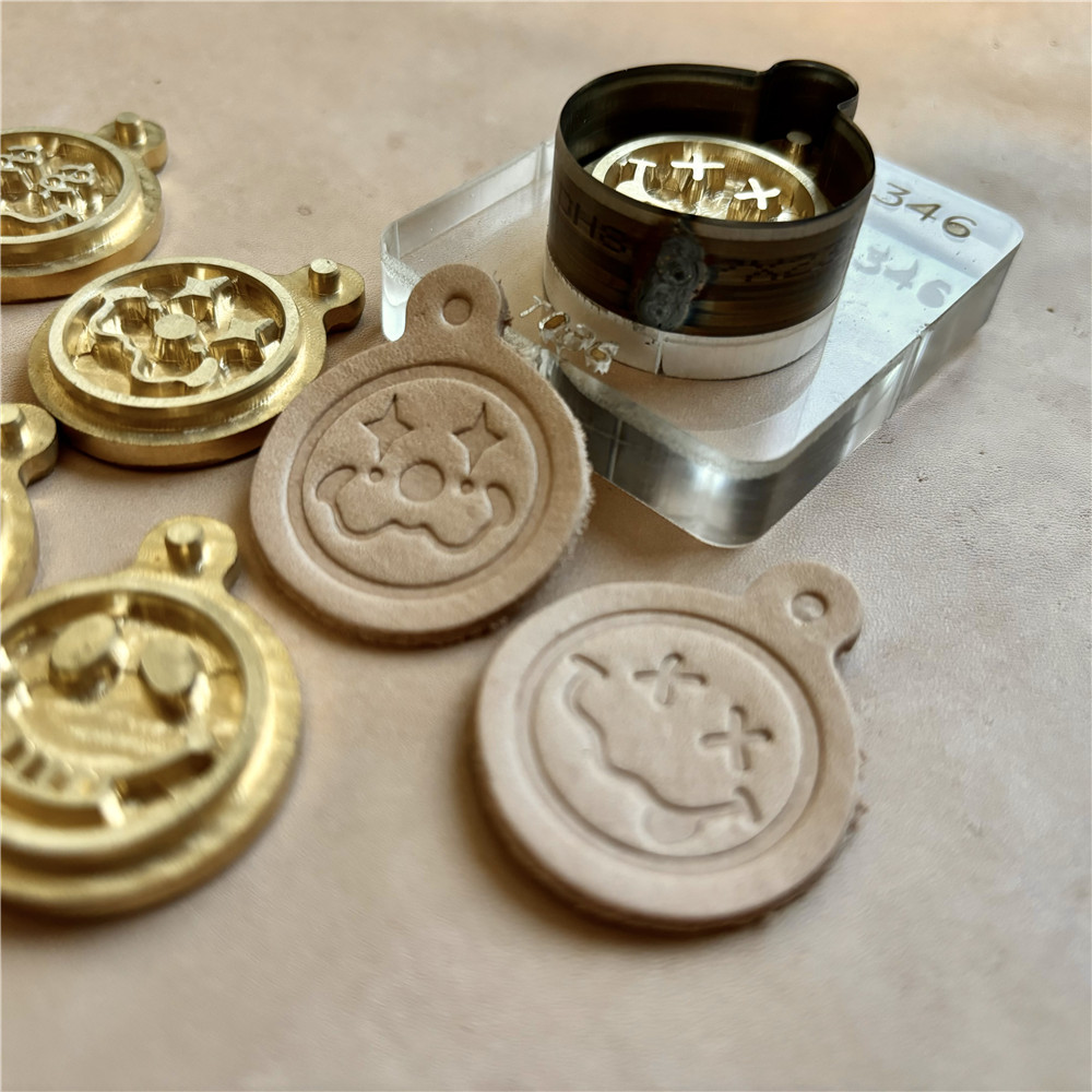 Custom Pendant Smile Face Copp - đánh giá và giá Leather Stamp Set